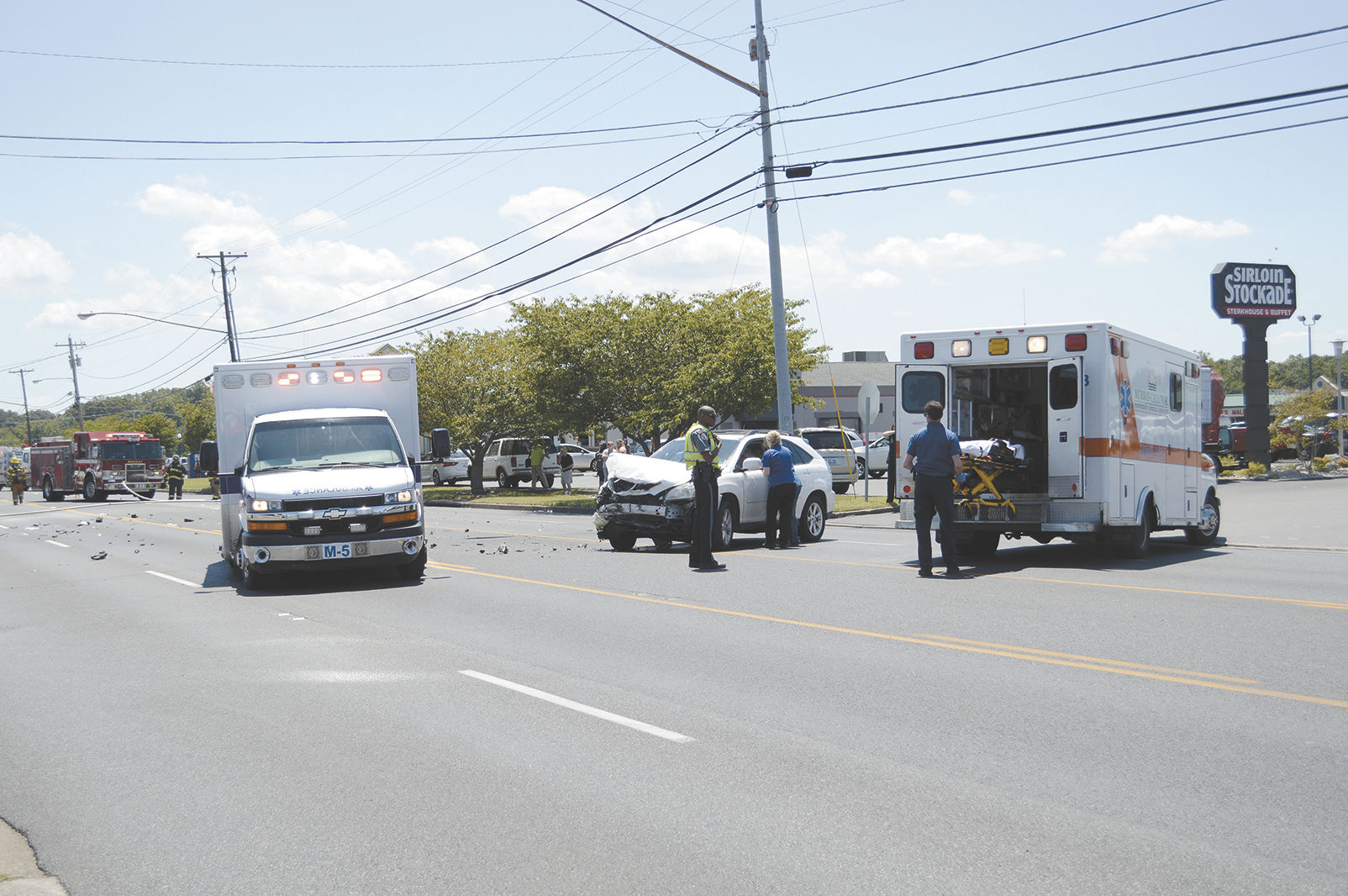 Two-vehicle wreck results in injuries